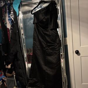 Chic Black Formal Dress